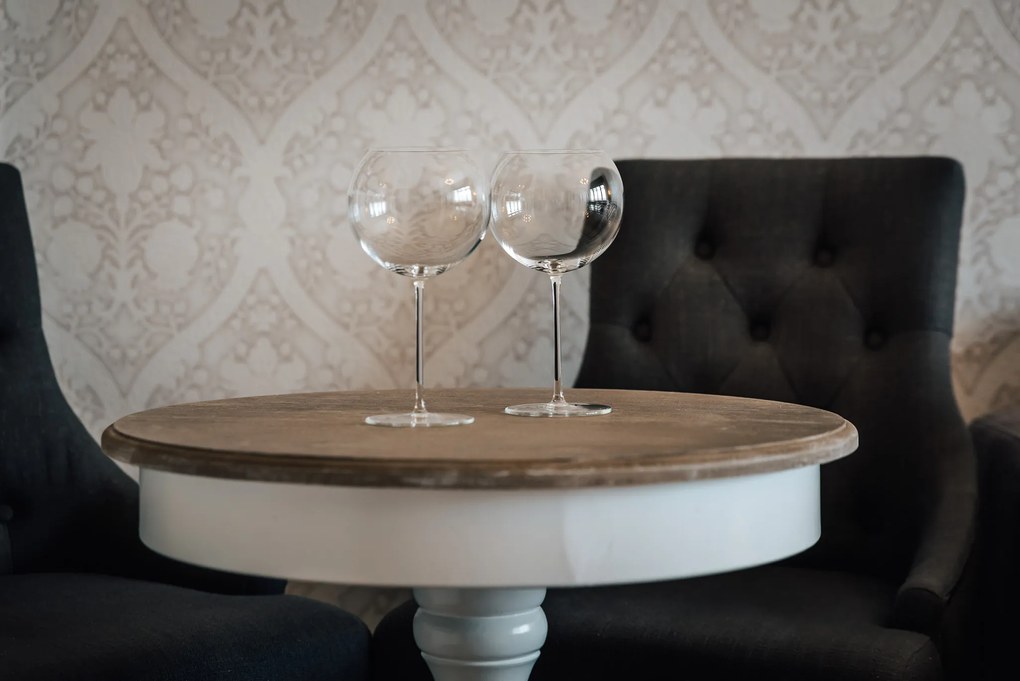 Lukáš Houdek a HG atelier s.r.o. Borospohár, áttetsző - Lukáš Houdek