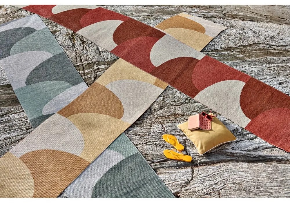 Okkersárga kültéri-beltéri futószőnyeg 70x270 cm Hill Ochre Pale Yellow – Pappelina