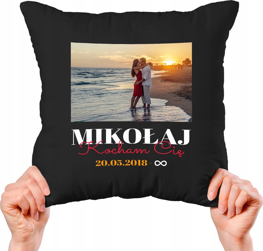 Díszpárna Ajándék Pároknak Valentin Napra Saját név Kreátor