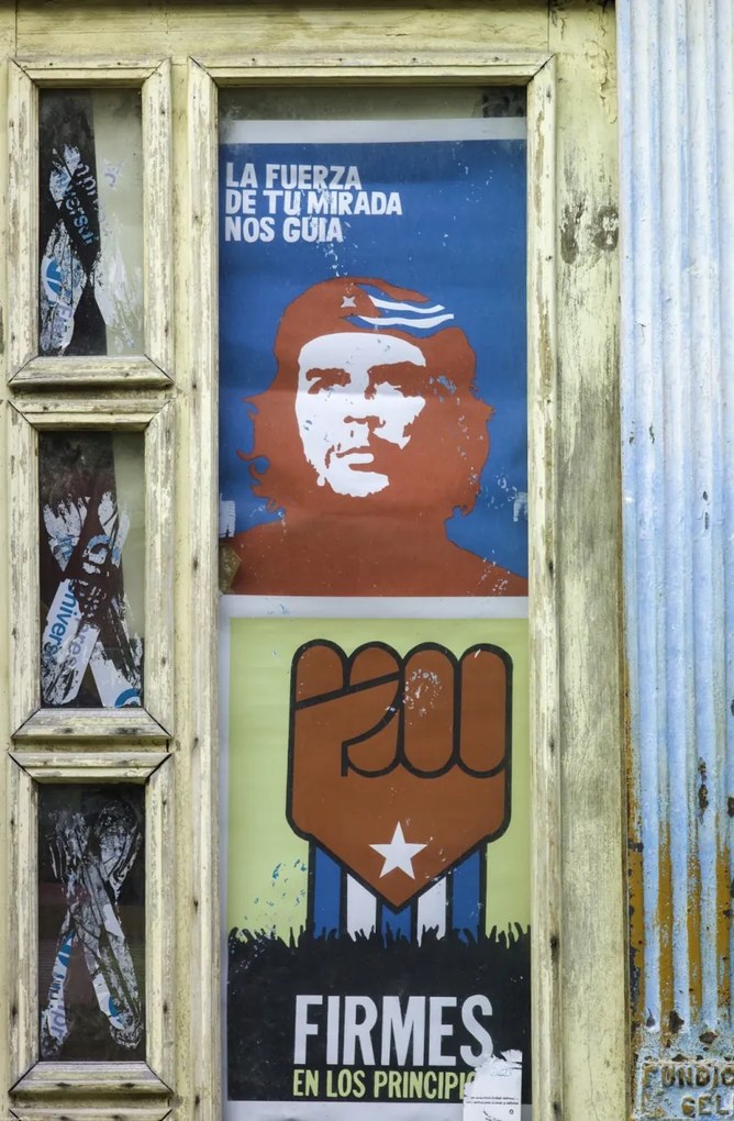 Poszter 56,6x86,4cm Che Guevara poszter az ablakon, Assaf Frank