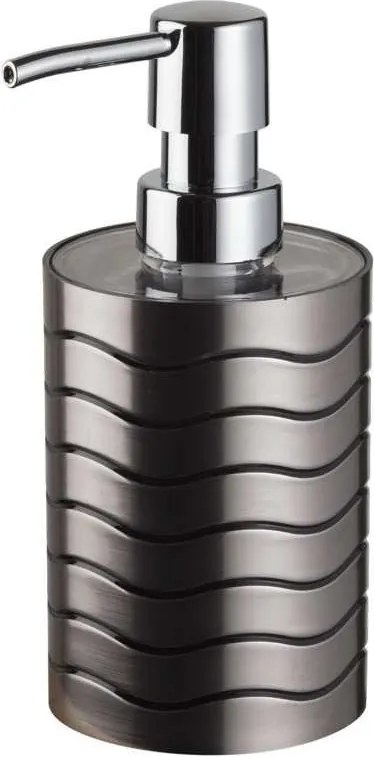 Ezüst szappanadagoló tökéletes kiegészítője a fürdőszobai térnek