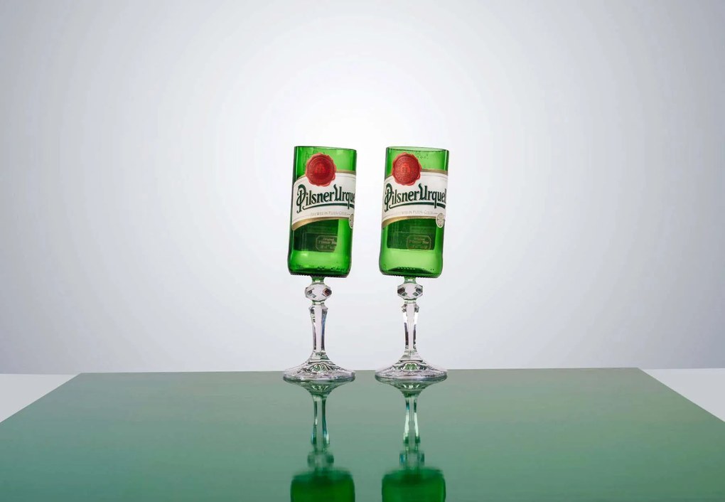 Lukáš Houdek a HG atelier s.r.o. Újratervezett Pilsner Urquell pohár, DRUNK GLASSES kollekció - Lukáš Houdek