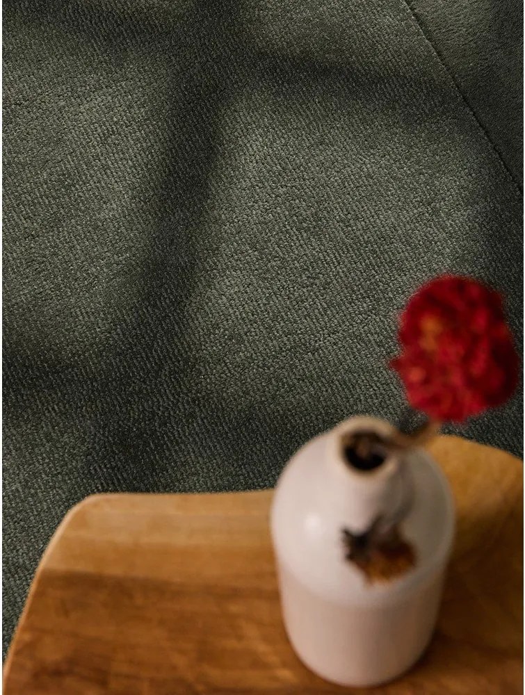 Sötétzöld kézi szövésű gyapjúkeverék szőnyeg 160x230 cm Kari – Villeroy&amp;Boch