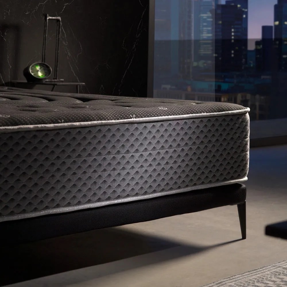Közepes keménységű-extra kemény kétoldalas hab matrac 140x200 cm Premium Black Multizone – Moonia