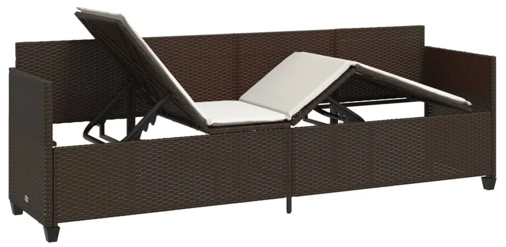 Barna polyrattan napozóágy párnával