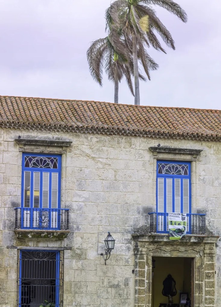 Poszter 39,5x55cm Hagyományos kubai ház erkéllyel, Assaf Frank