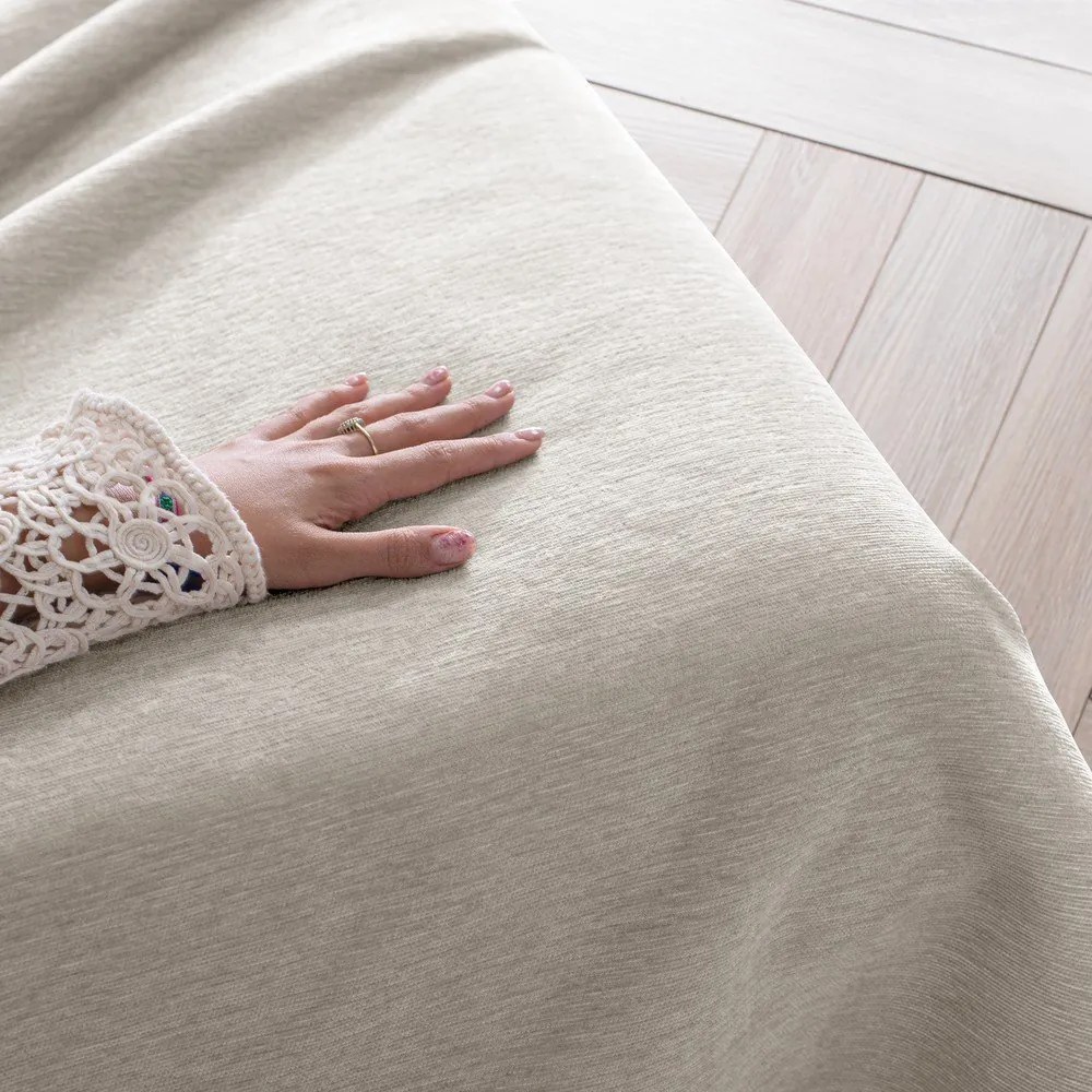 Bézs zsenília ágytakaró 220x240 cm Talo – Filumi