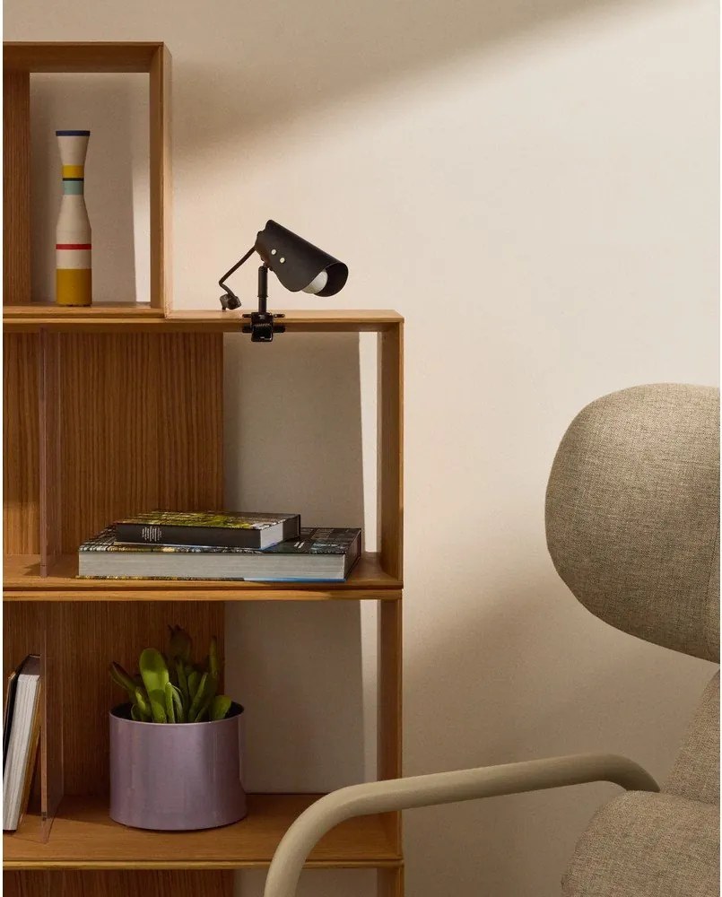 Fekete fém asztali lámpa csiptetővel (magasság 16 cm) Jula – Kave Home