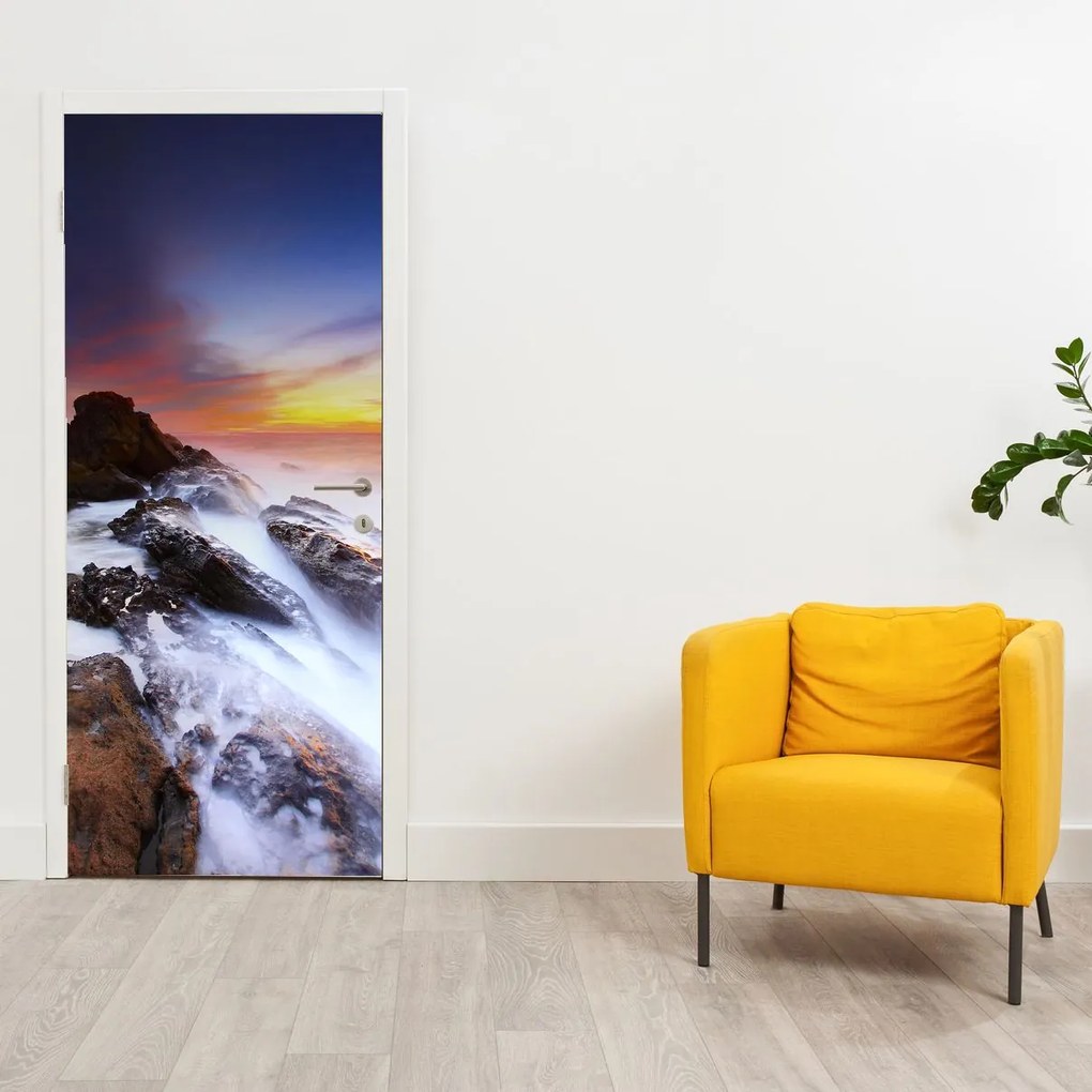 Fotótapéta ajtóra - Hegy a ködben (95x205cm)