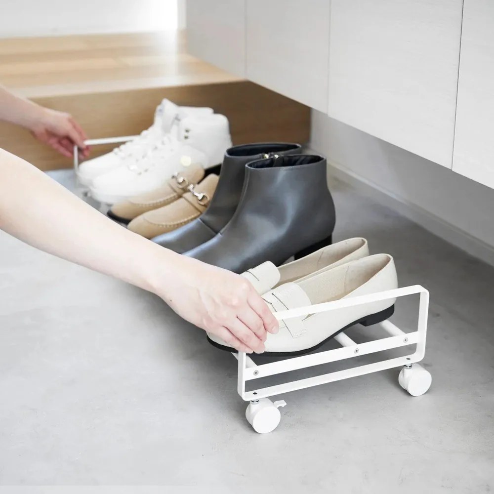 Fehér fém cipőtartó állvány 83,5x14,5x27,5 cm Tower – YAMAZAKI