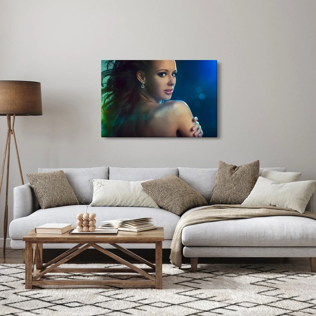 Kép - Egy fiatal nő képe (90x60 cm)