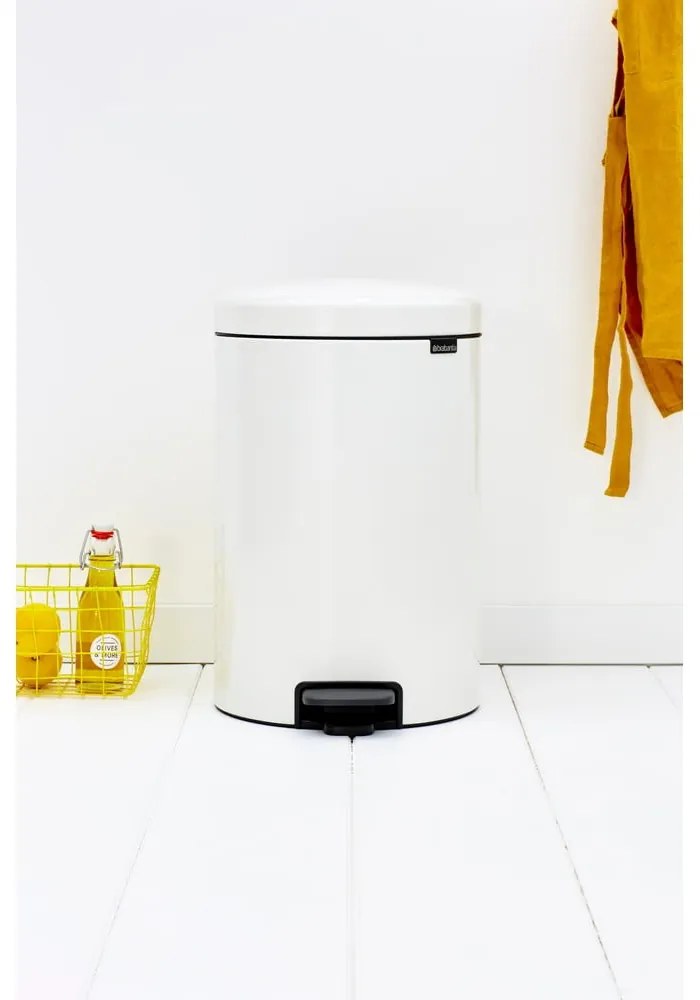 Fehér acél pedálos szemetes 20 l NewIcon – Brabantia