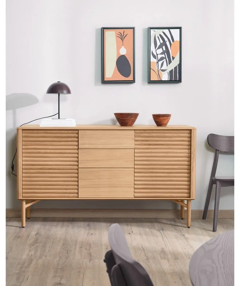 Borvörös asztali lámpa fém búrával (magasság 33 cm) Aleyla – Kave Home