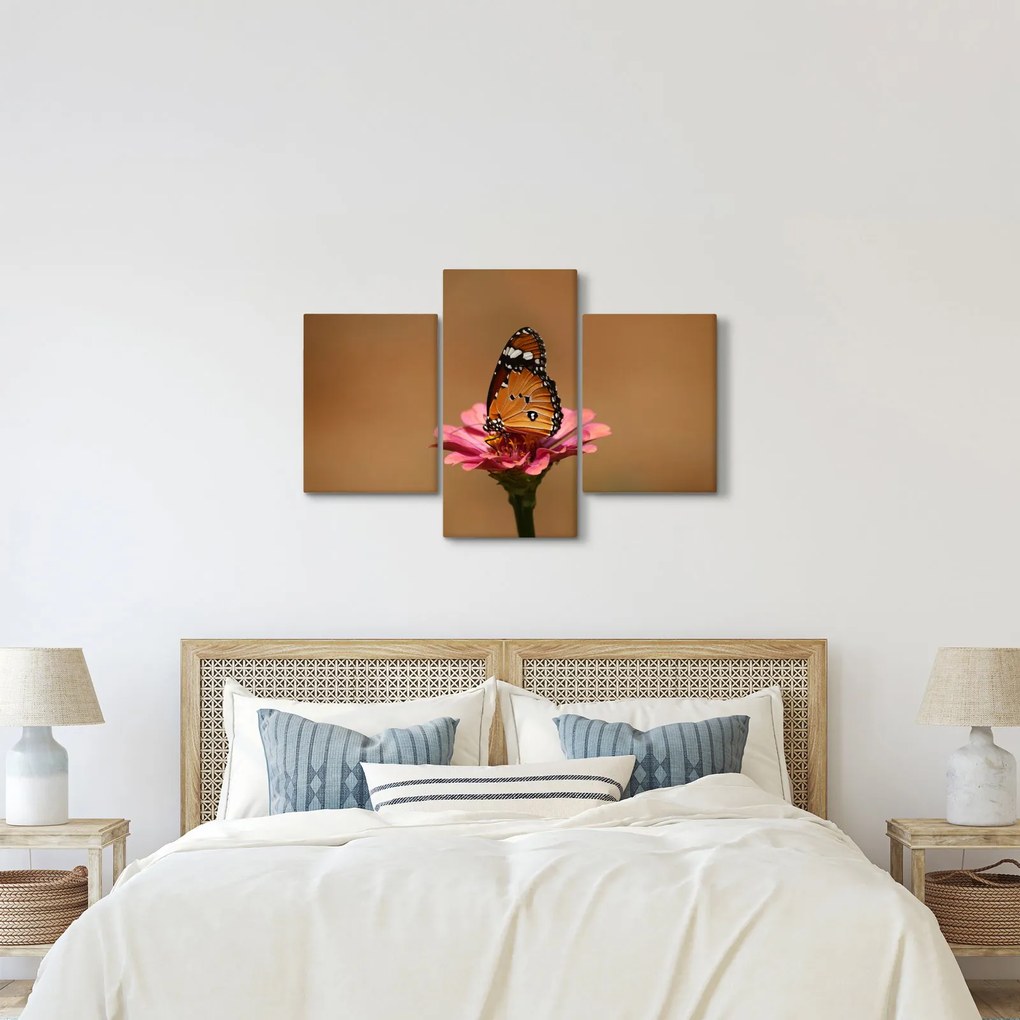 Pillangó képe a virágon (90x60 cm)