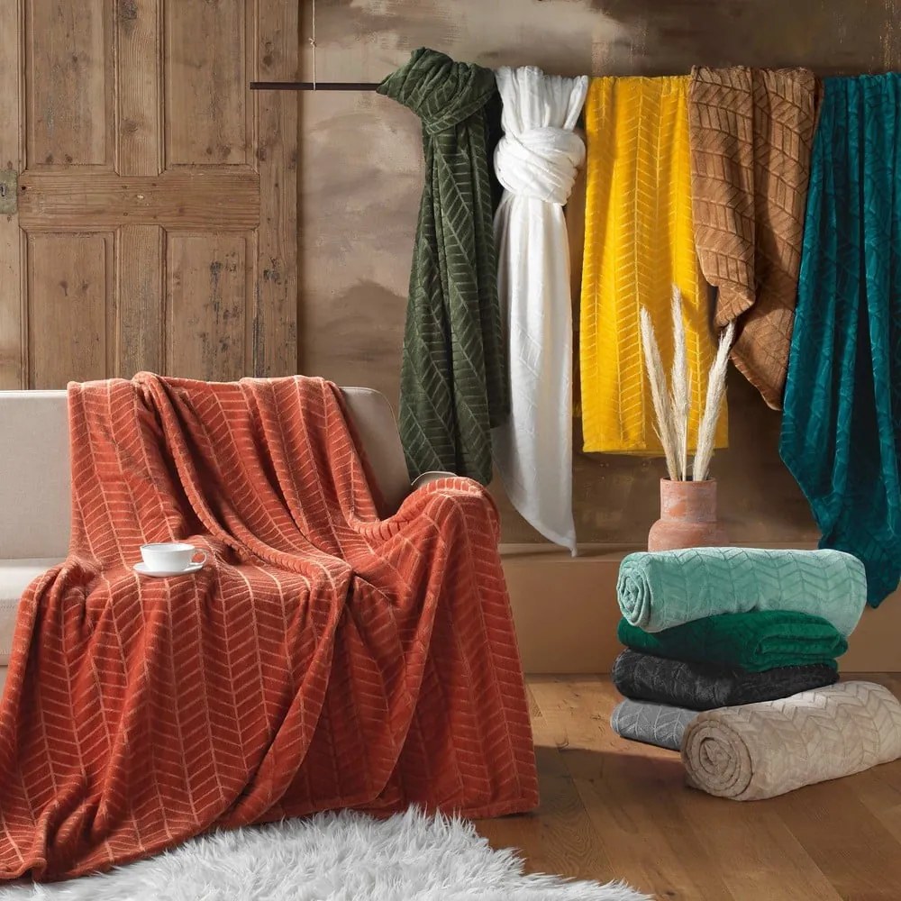 Sárga mikroflanel ágytakaró 180x220 cm Arya – douceur d'intérieur