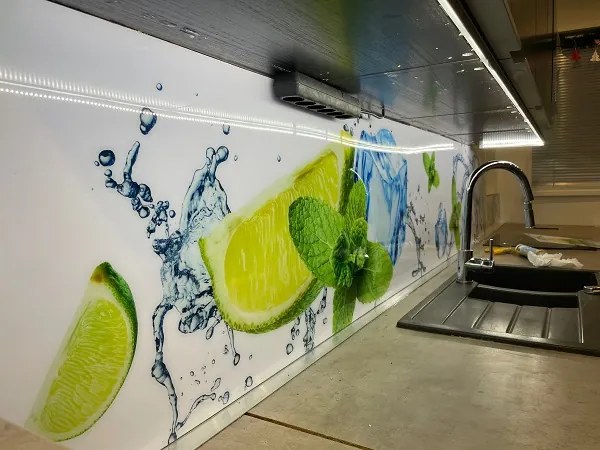 Wallplex falburkoló konyhapanel Lime és jég (Méret: Kicsi 60x120)