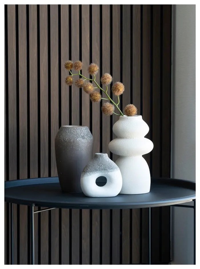 Krémszínű agyagkerámia váza (magasság 26,5 cm) – House Nordic