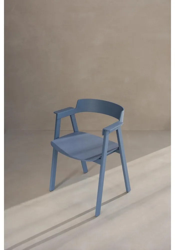 Kék tölgyfa karfás étkezőszék Flip – Gazzda