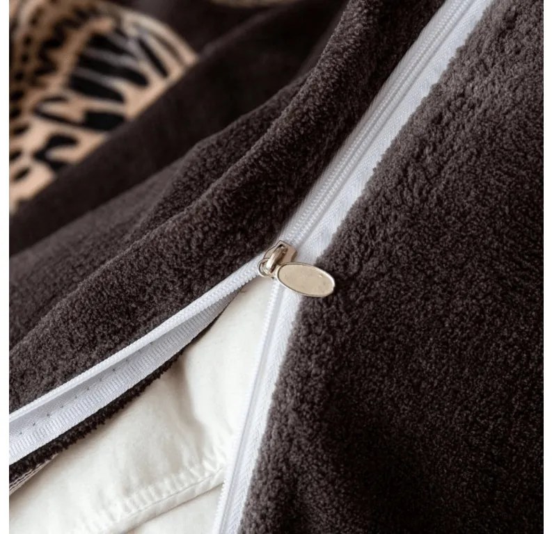 Mikroplüss ágyneműhuzat BUTTERFLYA barna Ágyneműhuzat mérete: 70 x 80 cm | 140 x 200 cm