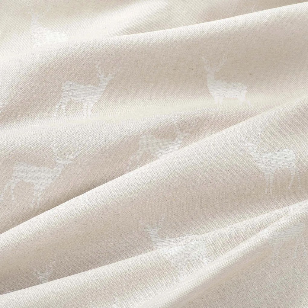 Goldea ovális terítő natura - szarvasok természetes talajon 140 x 180 cm