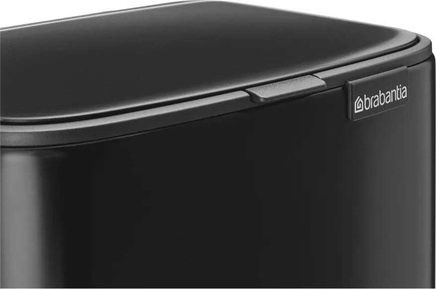 Matt fekete acél pedálos szemetes 7 l Bo – Brabantia