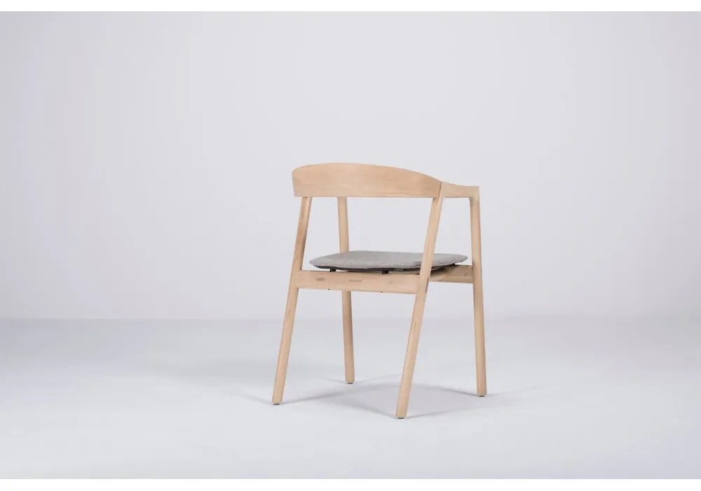 Muna étkezőszék tömör tölgyből, szürke ülőrésszel - Gazzda