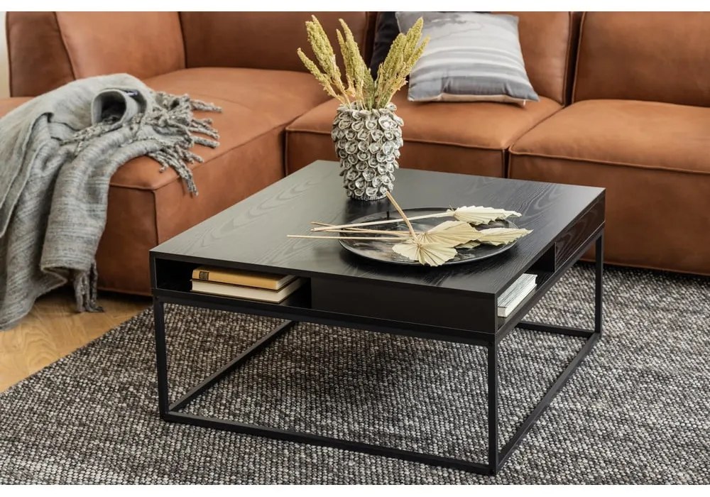 Fekete dohányzóasztal kőrisfa dekoros asztallappal 80x80 cm Willford – Actona