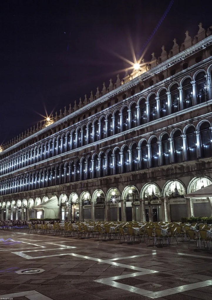 Poszter 29,7x42cm Utcai kávézó a Szent Márk téren, Assaf Frank