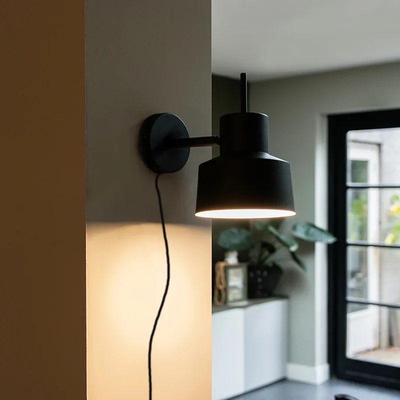 Okos fali lámpa fekete, WiFi-vel A60 - Chappie