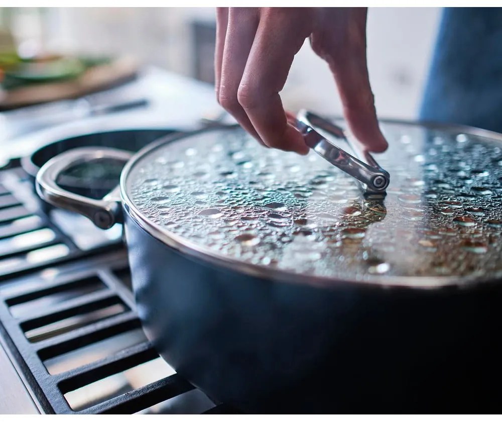 Serpenyő fedővel, kerámia felülettel ø 28 cm Space – Joseph Joseph