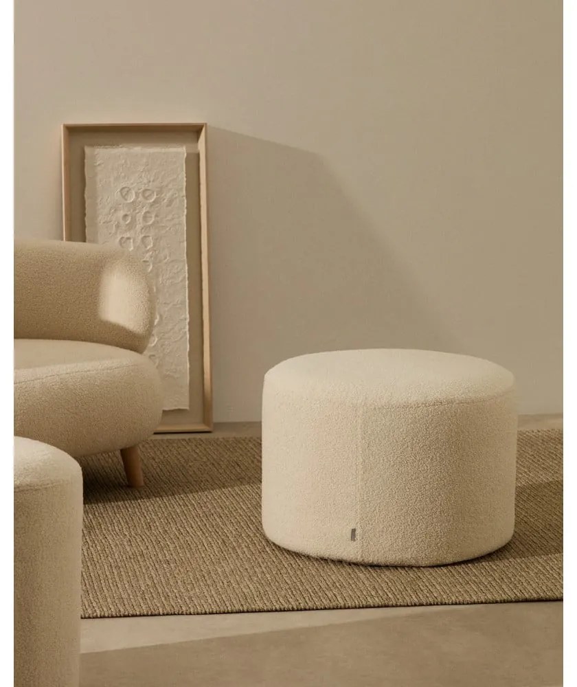 Krémszínű buklé puff Kaeli – Kave Home