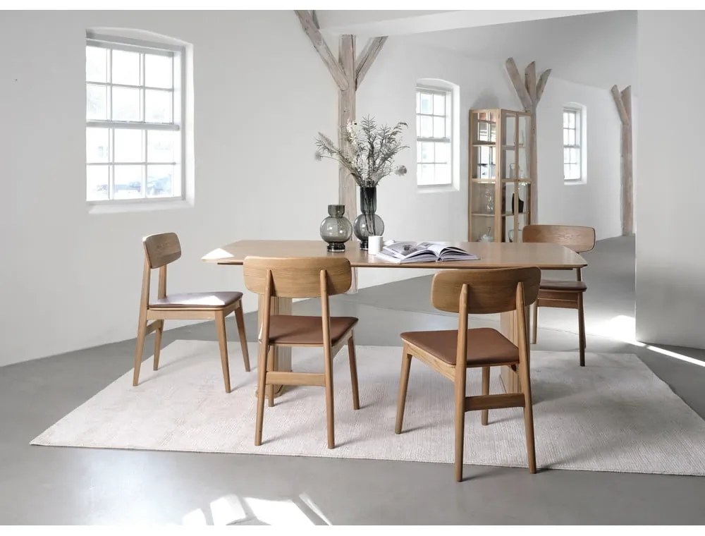 Konyakbarna-natúr színű bőrutánzat étkezőszék Livo – Unique Furniture