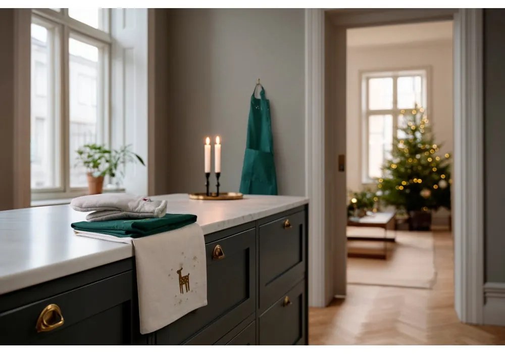 Pamutkeverék konyharuha karácsonyi mintával 50x70 cm Christmas Fable – JUNA