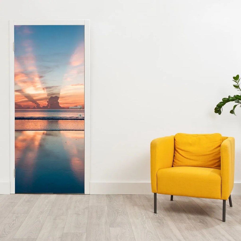 Fotótapéta ajtóra - Napsugarak a Dayton Beach felett (95x205cm)