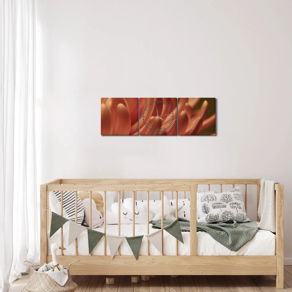 A virág részletének képe (órával) (90x30 cm)