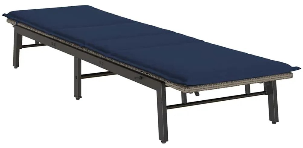 Szürke polyrattan napozóágy párnával