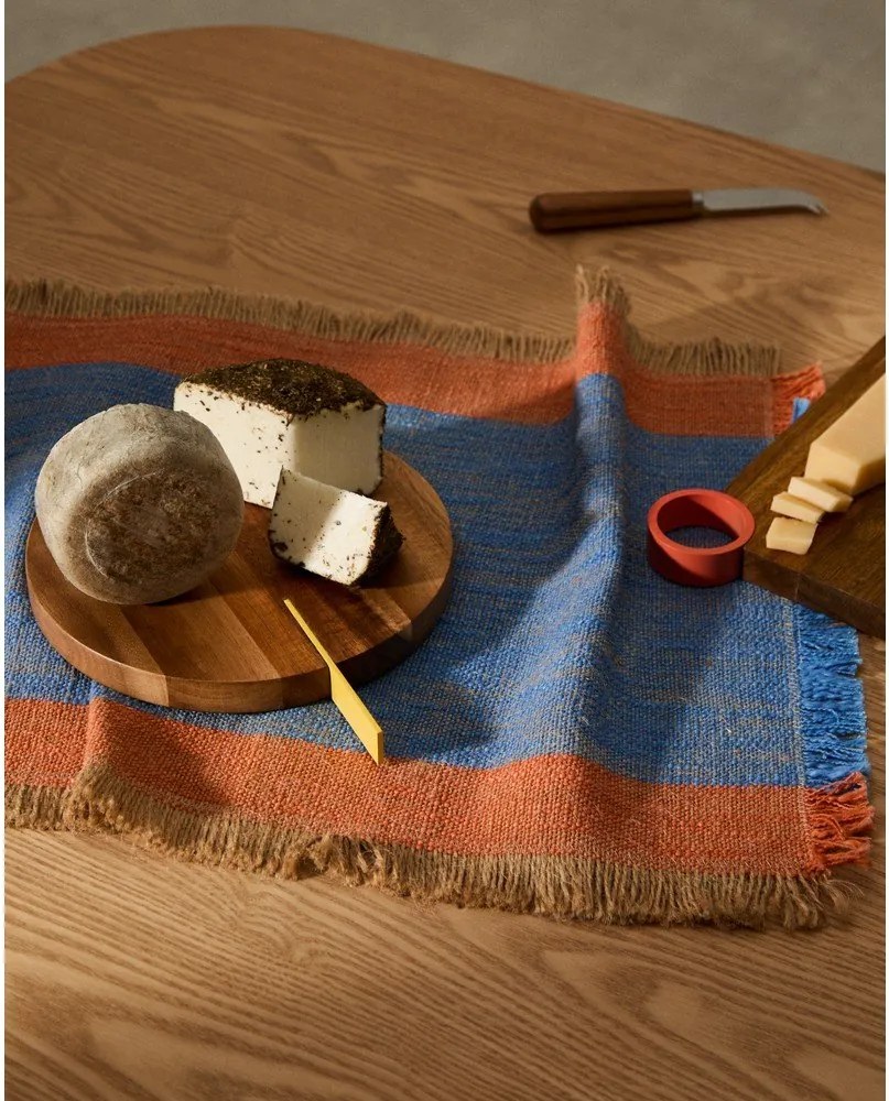 Fa szervírozó vágódeszka 25 x 20 cm Zairin – Kave Home