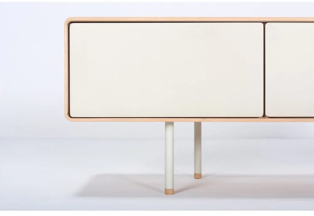 Fehér-natúr színű tölgyfa TV-állvány 160x48 cm Fina – Gazzda