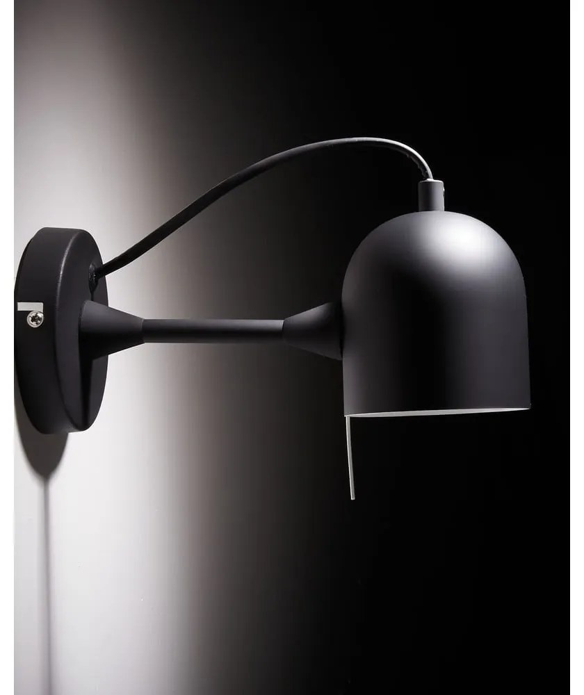 Fekete fali lámpa Lucilla – Kave Home