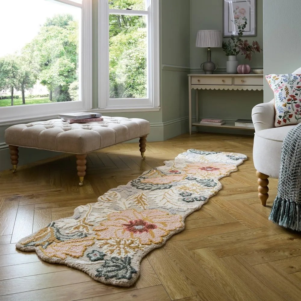 Világos rózsaszín kézi szövésű gyapjú futószőnyeg 60x230 cm Daphne Shaped Floral – Flair Rugs
