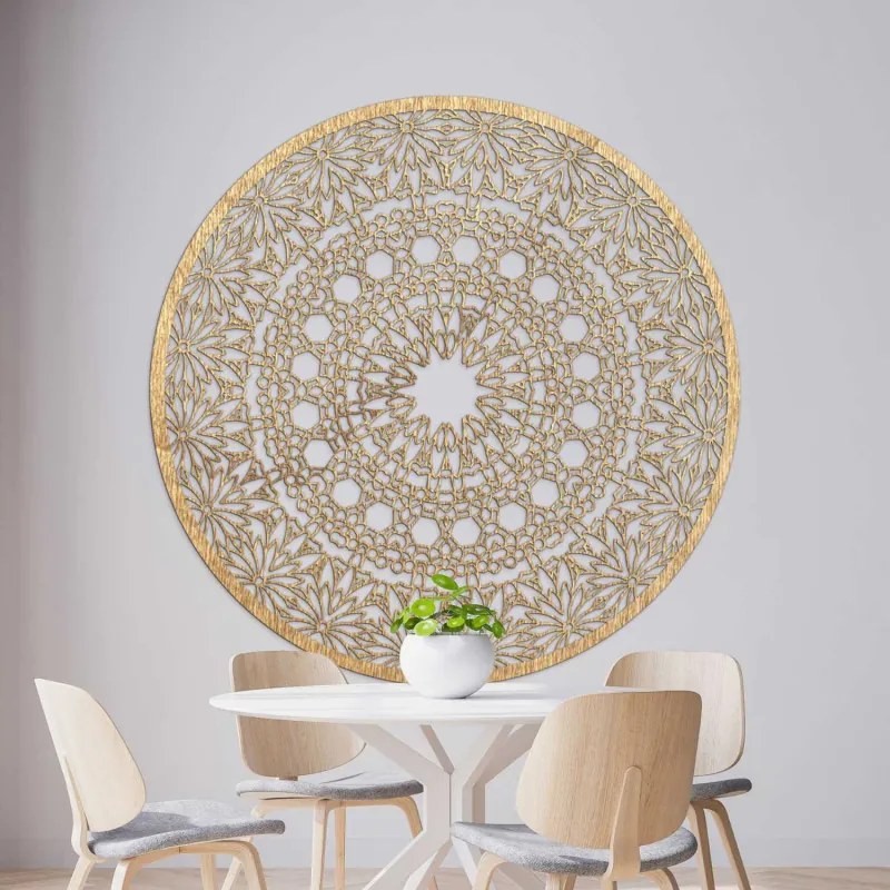 Fából készült mandala a falon | POIET