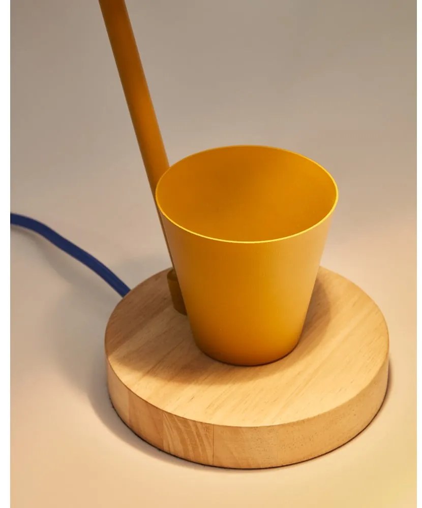Mustársárga asztali lámpa fém búrával (magasság 37 cm) Katia – Kave Home