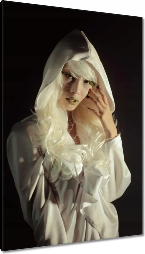 Vászonkép 80x120 Nő fehér kabátban