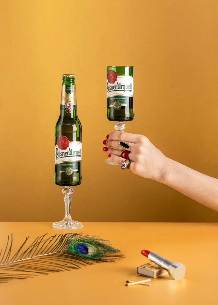 Lukáš Houdek a HG atelier s.r.o. Újratervezett Pilsner Urquell pohár, DRUNK GLASSES kollekció - Lukáš Houdek