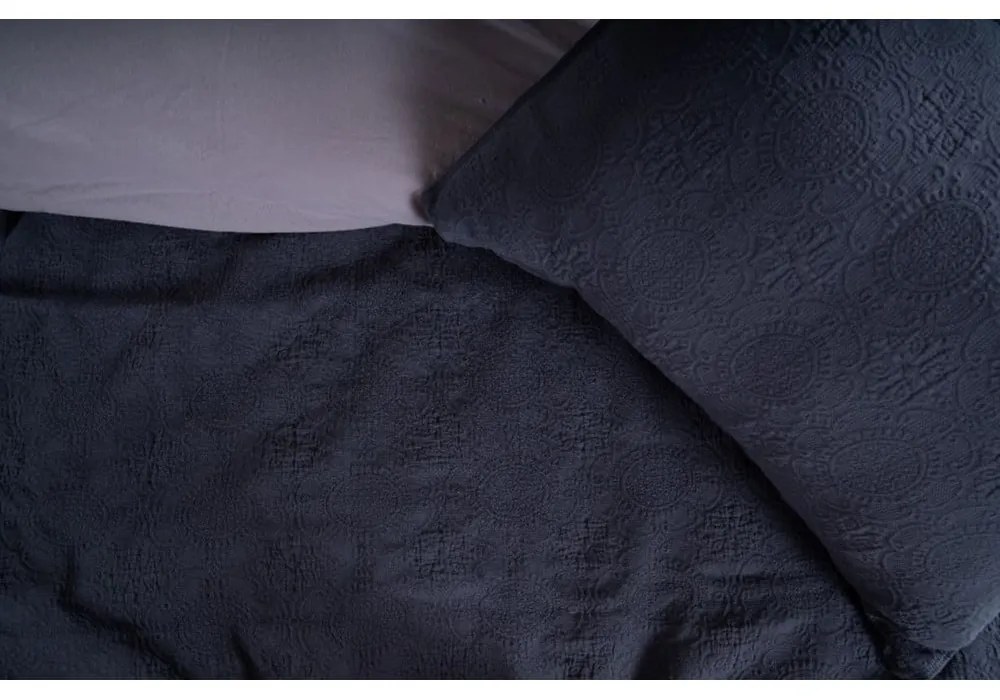 Sötétszürke jacquard ágytakaró és párnahuzat szett 240x260 cm Jacquard – Mila Home Luxury