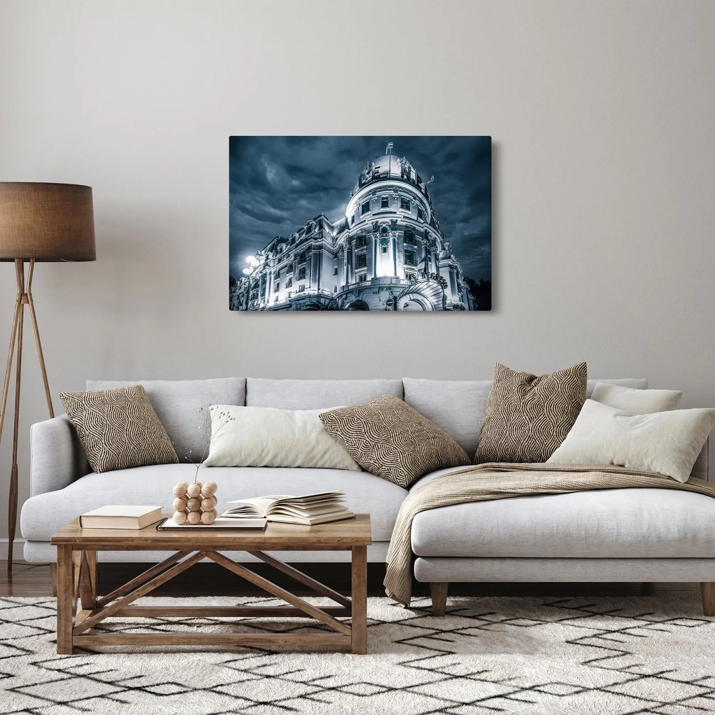 Építészet a sötétben képe (90x60 cm)