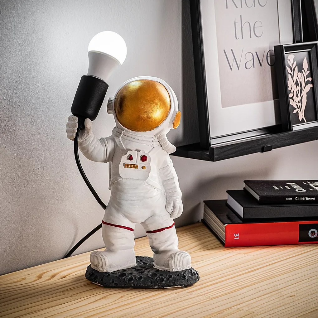 Astronaut 1 asztronauta éjjeli lámpa