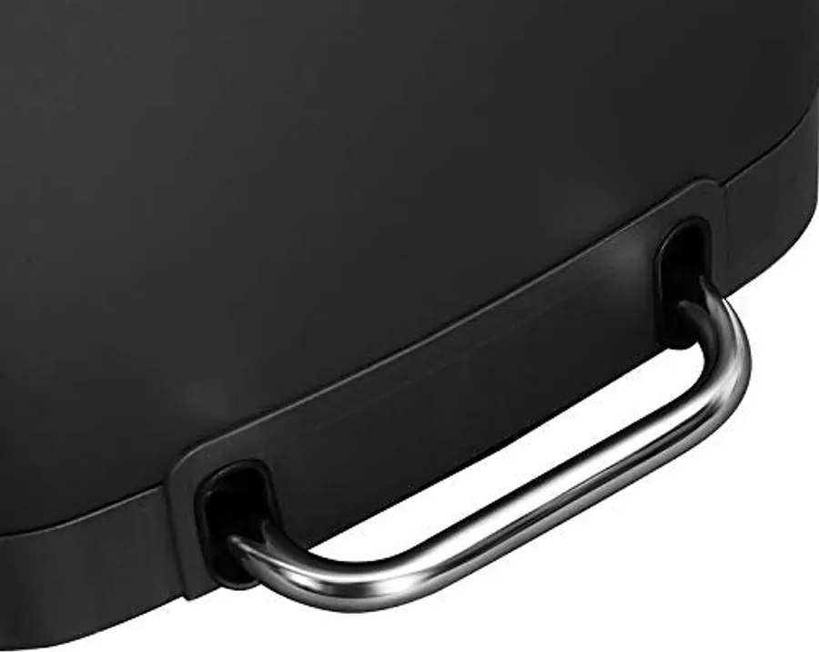 Konyhai szemetes, 30 literes , acélpedálos kuka fedéllel és belső vödörrel,  fekete