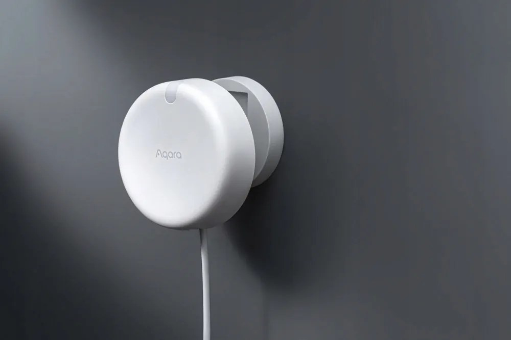 Intelligens mozgás/jelenlét érzékelő FP2, hatótávolság 8m, 45° fehér 40 m² szett