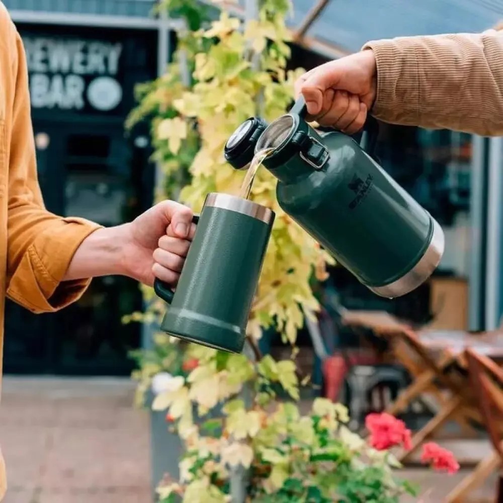 Stanley Easy-Pour Growler sörös kancsó 1,9 lHammertone Green